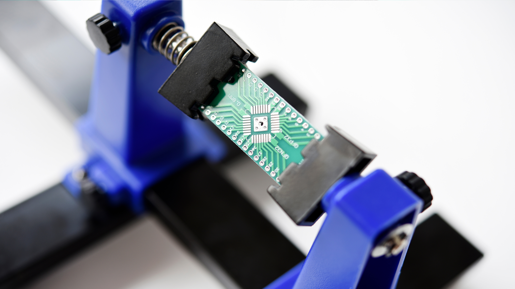 China’s PCB Manufacturing Powerhouse: Trends in Printed Circuit Boards 2024–2025